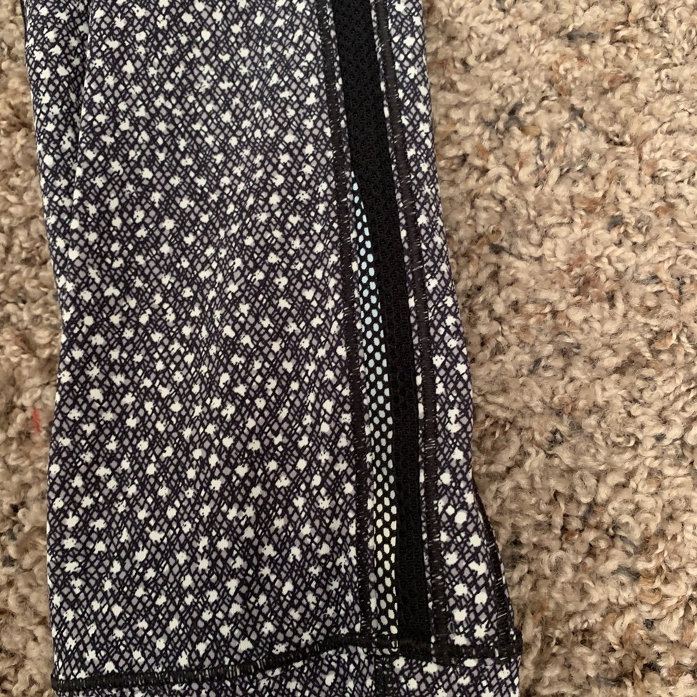 Lululemon Hit It 7/8 Tight (25") - Picture 4 of 8
